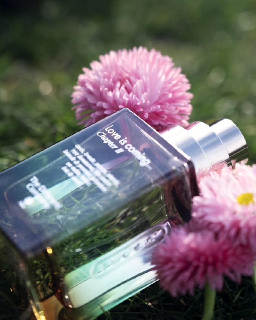 The Different Company - Love is coming  Chapter II & Azhi Ardara