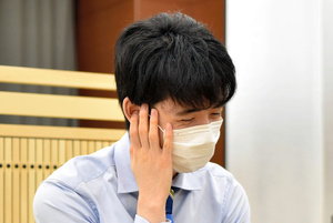 ダメ元」と広瀬章人が用意した戦略 藤井聡太にも易しい勝ちはない