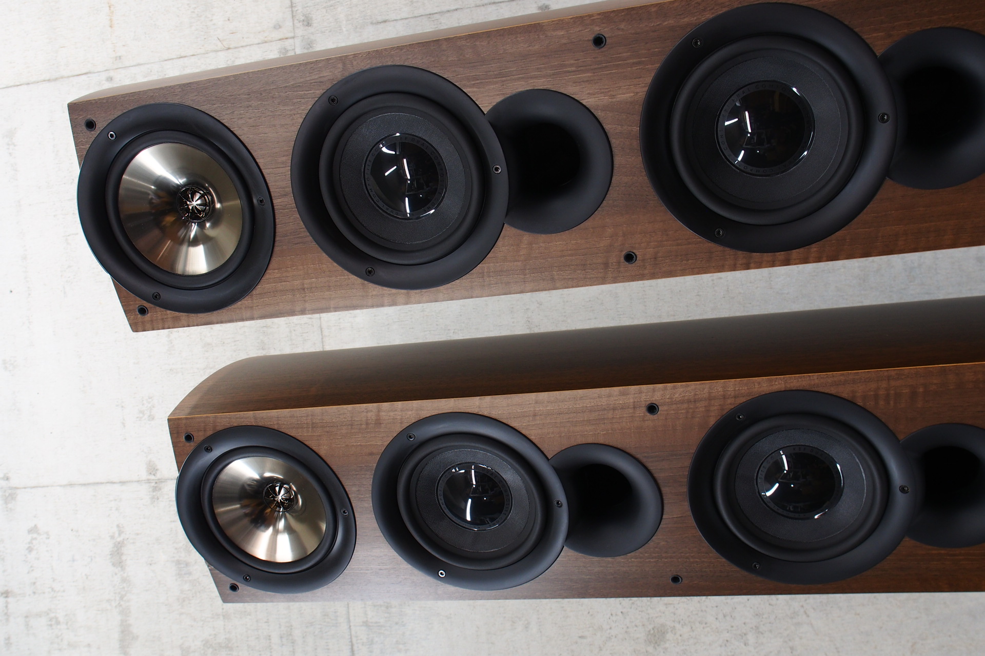 アバックWEB-SHOP / 【中古】KEF iQ90(WN)【コード01-08409】