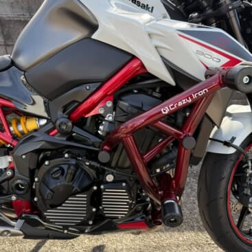 ZX-6Rに72Tのビッグリアスプロケット装着！スタントやショーに！| AxxL