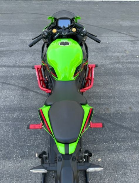 ZX4R デザインが美しい IMPAKTECH製 スタントケージ｜AxxL