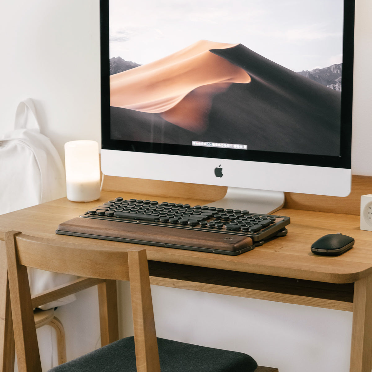 AZIO Retro Classic / Premium Vintage Backlit Mechanical Keyboard