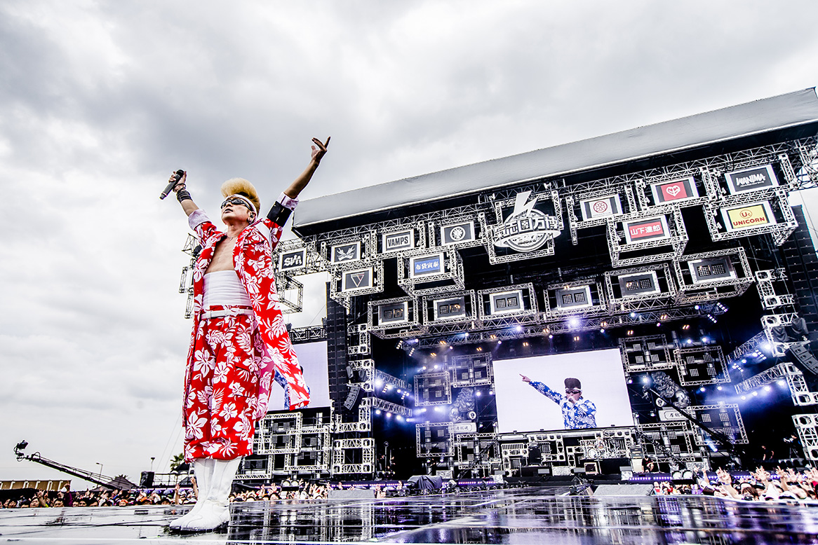 氣志團万博2017」氣志團20年のキャリアが誇る、音楽の“おもてなし