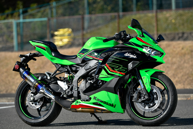 CORSA-EVOⅡ スリップオン：ZX-4RR / ZX-4R SE：2023〜：政府認証 ｜ BEAMS