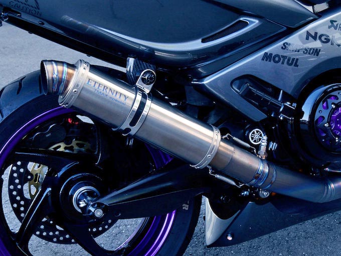 TMAXの力強さと高級感をブラッシュアップ プロが造るカスタム ビッグ