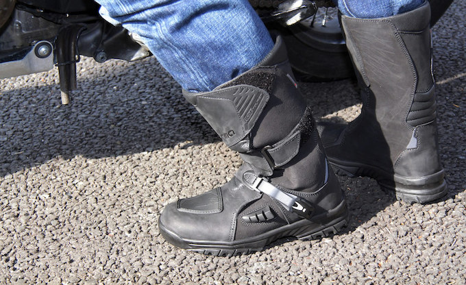 ブーツブランドFORMA（フォーマ）のアドベンチャー＆カジュアルブーツ