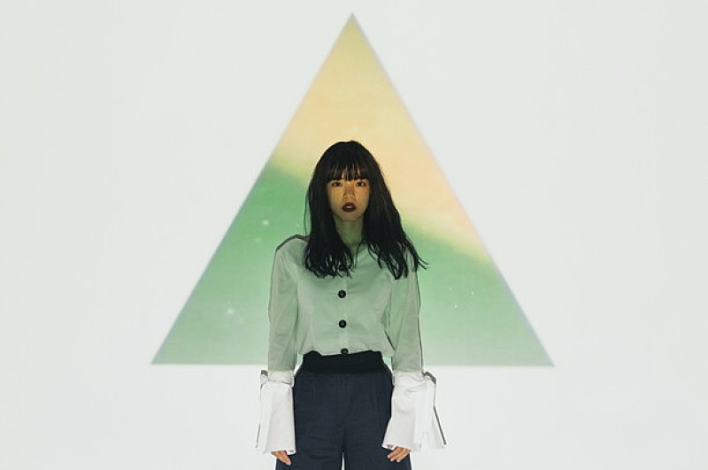 SSWあいみょん 新曲「愛を伝えたいだとか」捻れた心の世界を表現したMV