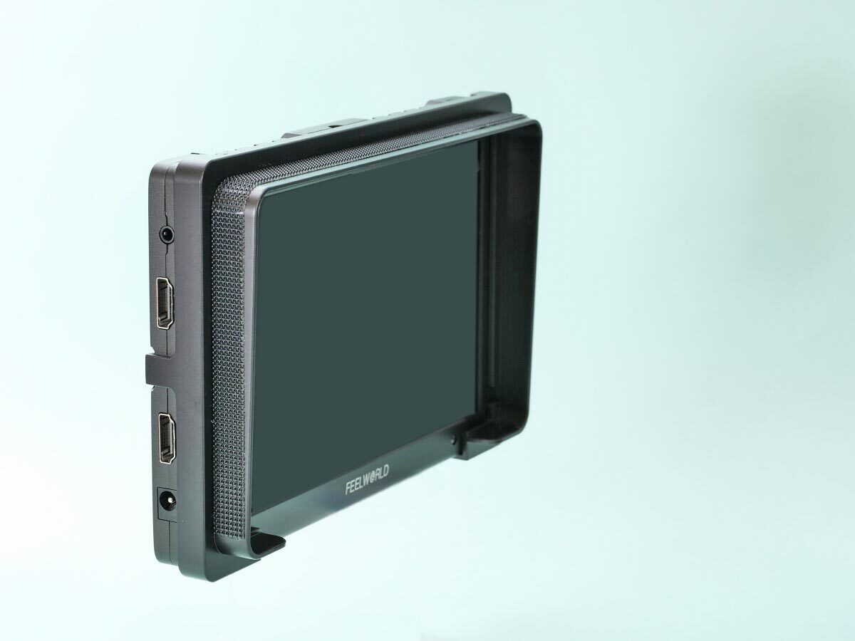 レビュー] FEELWORLD T7 Plus カメラ用撮影モニター 7インチ 外観編