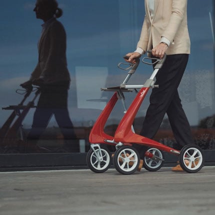 Carbon Ultralight - The Worlds Lightest Rollator walker: 4,8 kg