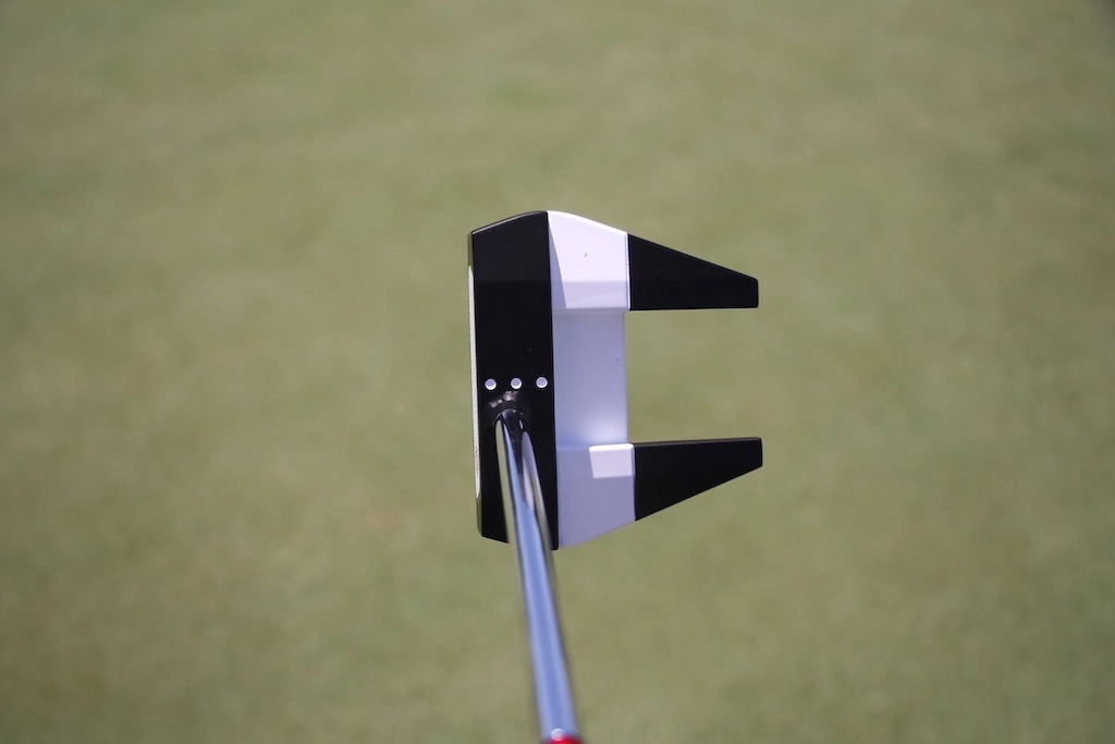 Spotted: Custom Odyssey Versa 7 putter – GolfWRX