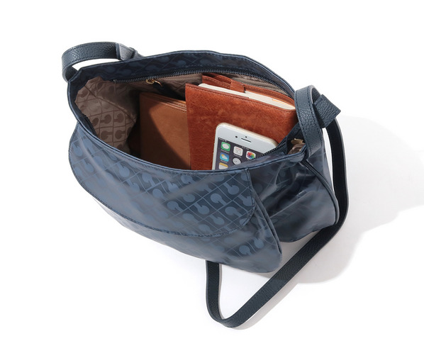 ソフティ クロスショルダーバッグ｜GHERARDINI オンラインストア