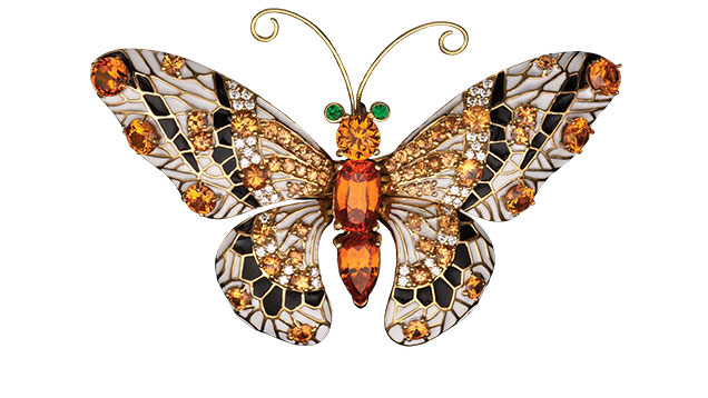 Jeweled Butterflies Welcome Spring（宝石で飾られた蝶が春を迎える）