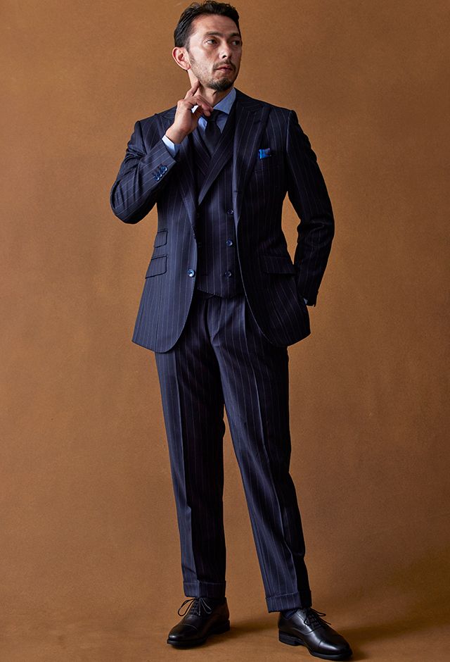 ネイビースーツ・ストライプのコーディネート（Cloth Ermenegildo