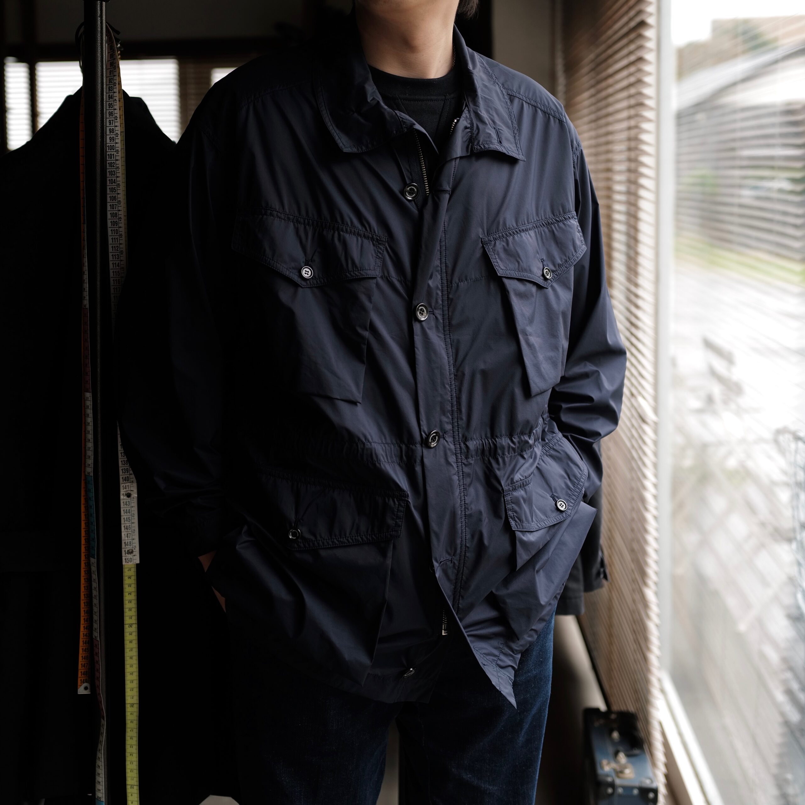 世界で初めてダッフルコートを生産したと言われているブランド