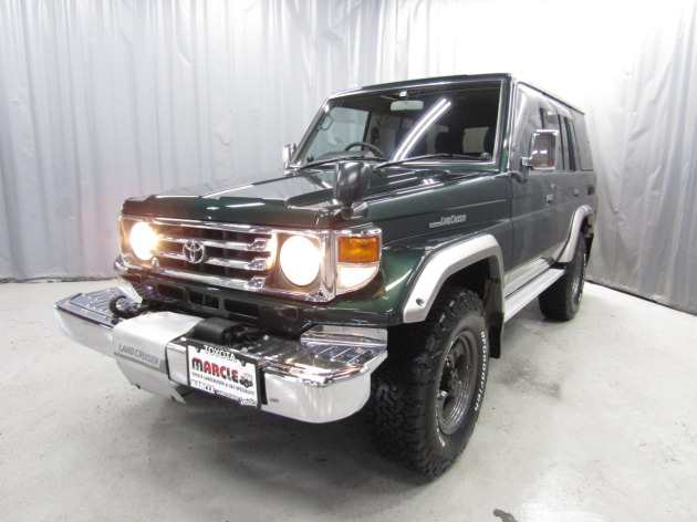 ランクル76後期最終型ZX純正ウインチに前後デフロック付き車両！走行