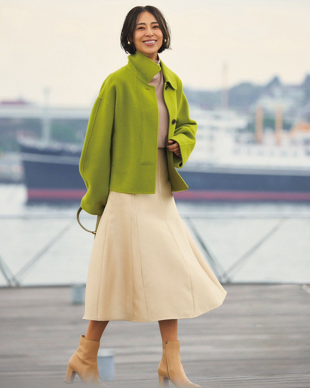 カシミヤ混ウールリバー・ショートコート/DoCLASSE