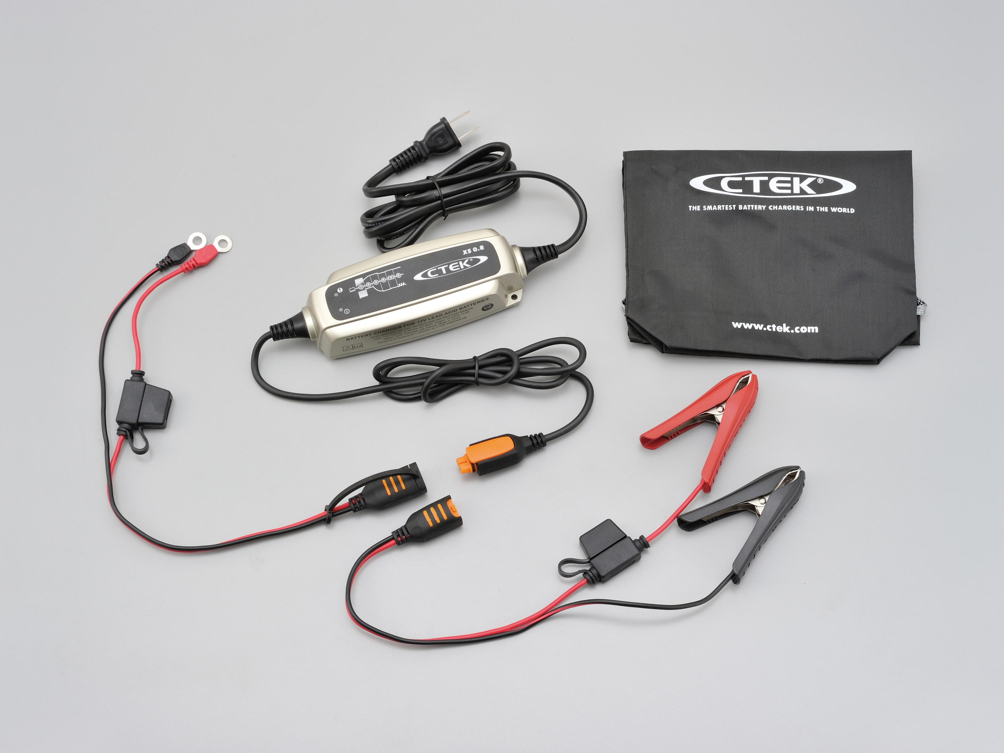 CTEK®バッテリーチャージャー XS0.8｜株式会社デイトナ