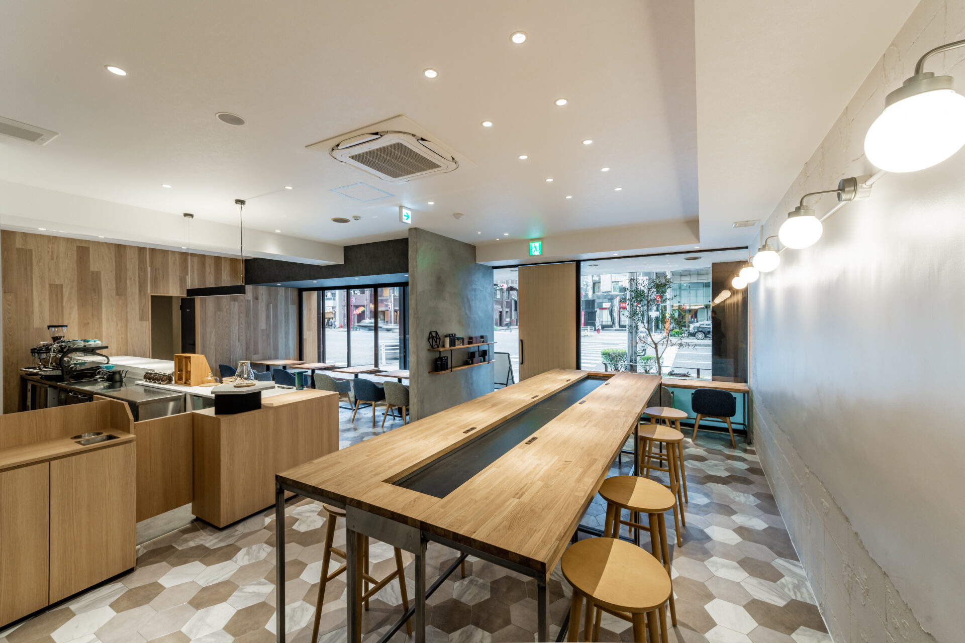 Z/X COFFEE 新栄店 様 （飲食店） ｜ 名古屋の店舗デザイン・設計
