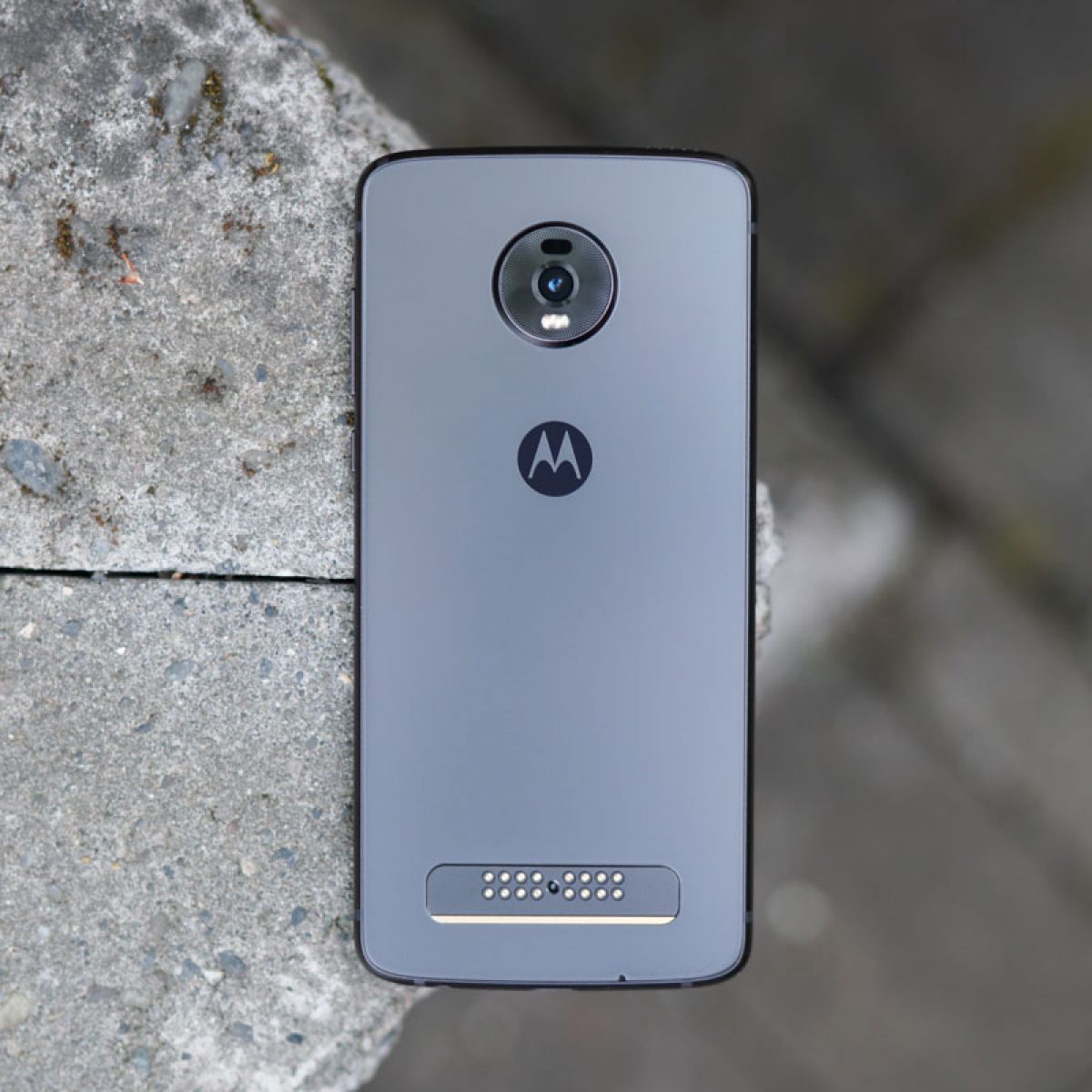Moto Z4 Review: It's Time to Move On