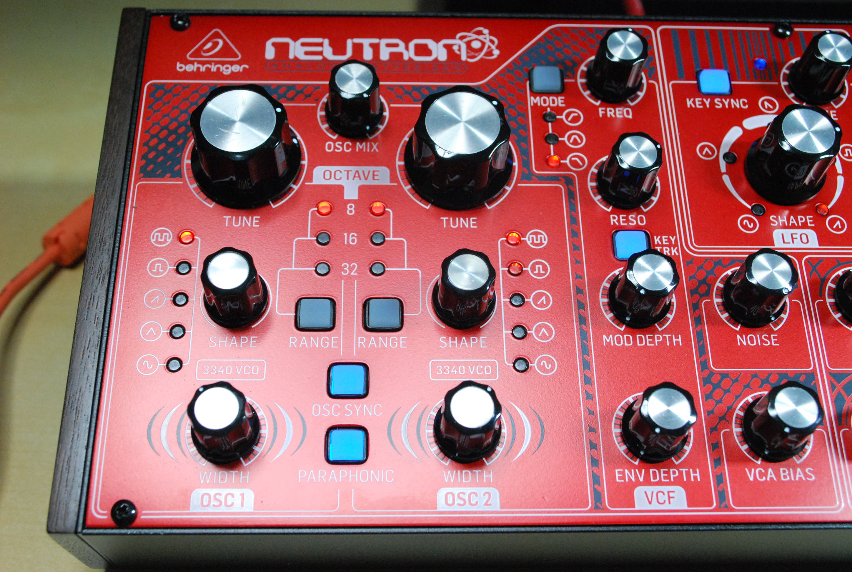 このパワフルなサウンドはアナログシンセ特有!?DAWとも連携可能な