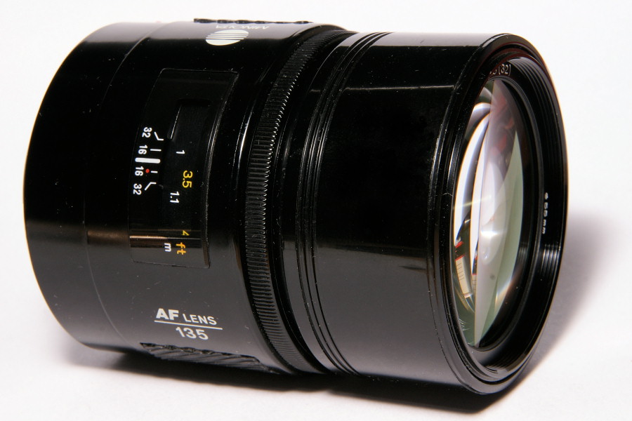Minolta AF 135mm F2.8 A-mount lens info