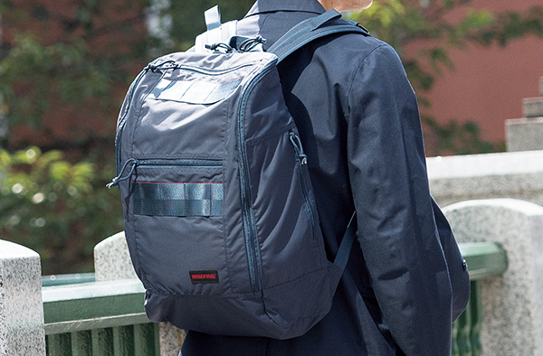 すでに完売か!? ブリーフィング20周年限定クレイジーカラーが出るッ