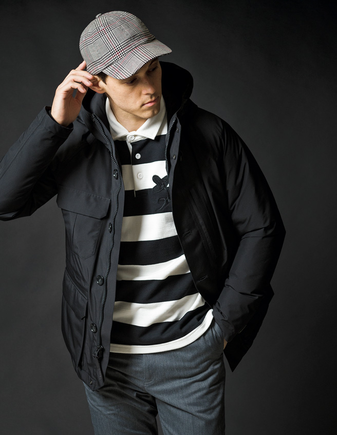 ただ軽いだけじゃない。ウールリッチの極専ダウンに備わったのは“格”で