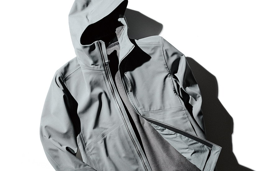 暖をとりづらかった弱点を克服！ アークテリクス新作シェルは冬でも