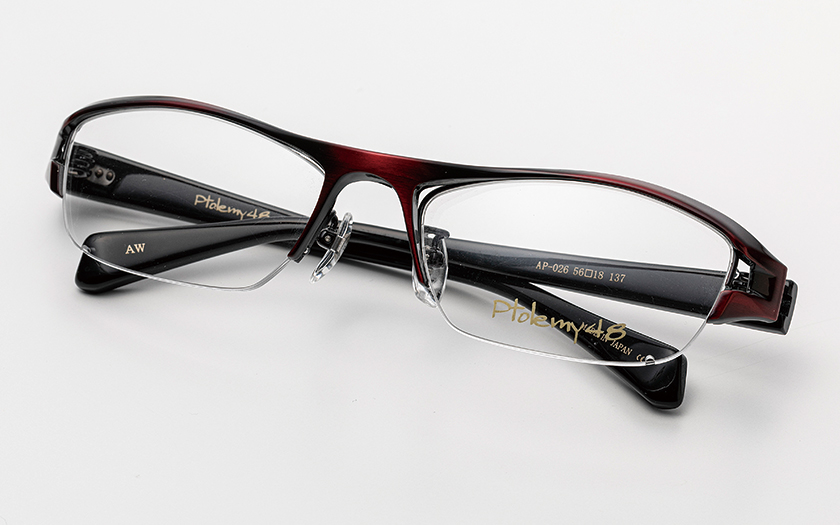 最高峰の職人技が光る革新的で芸術的なデザインの眼鏡ブランド