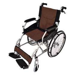 アルミ折りたたみ車椅子(コーヒー): 生活雑貨・家電／はぴねすくらぶ