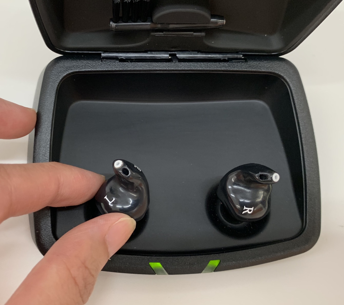 なる‼️starkey スターキー 集音器 補聴器耳穴型(携帯小ケース付き