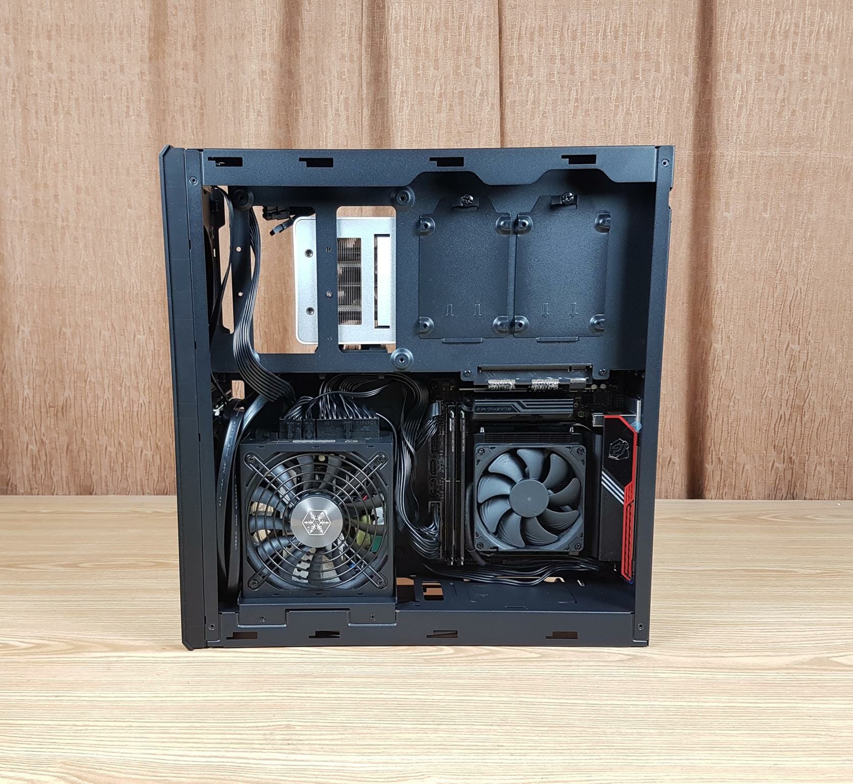 SilverStone MILO 12 ITX Enclosure Review - EnosTech.com