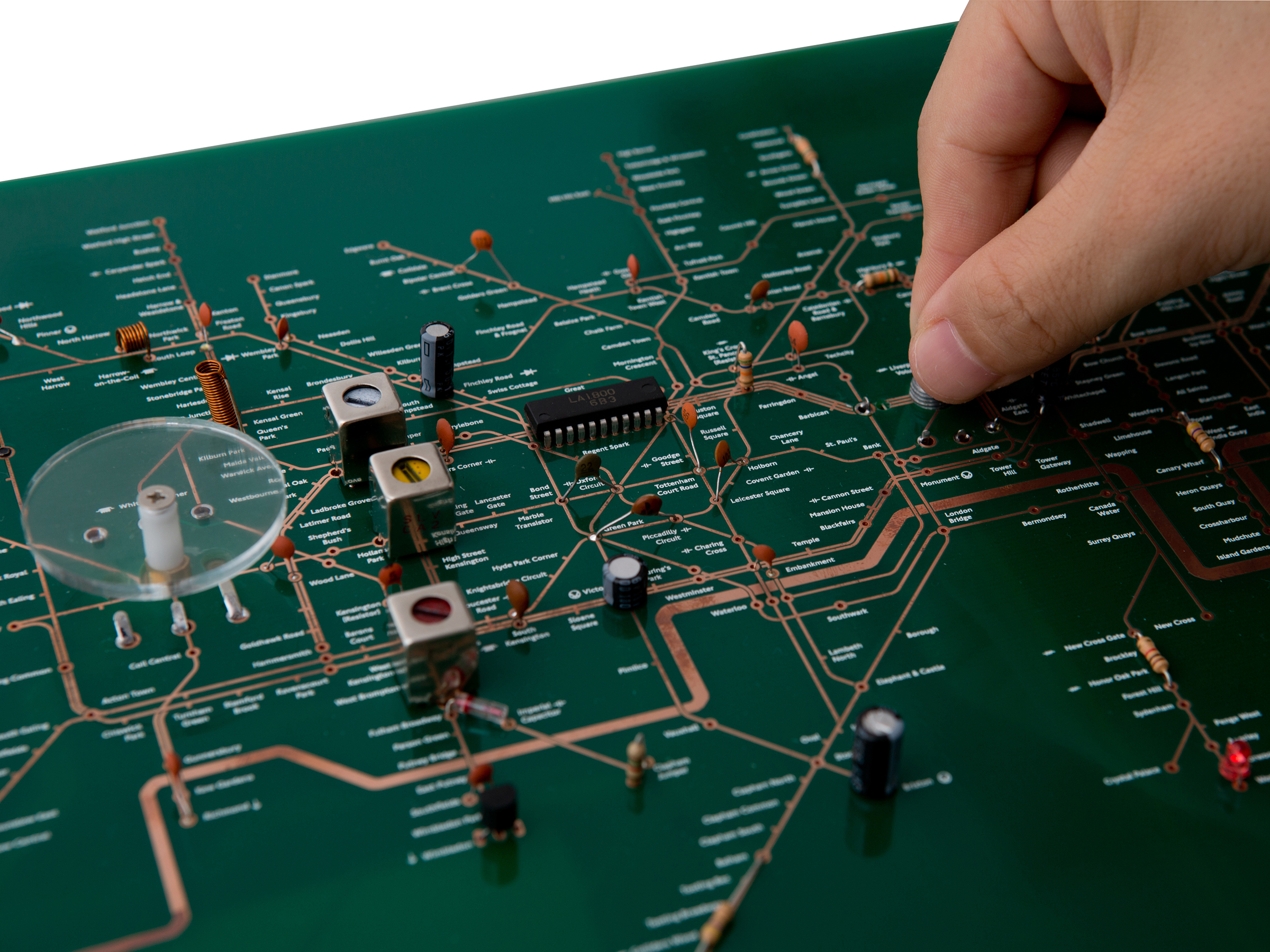 チューブ マップ ラジオ | HOME ACCESSORIES | COLLECTION | E&Y