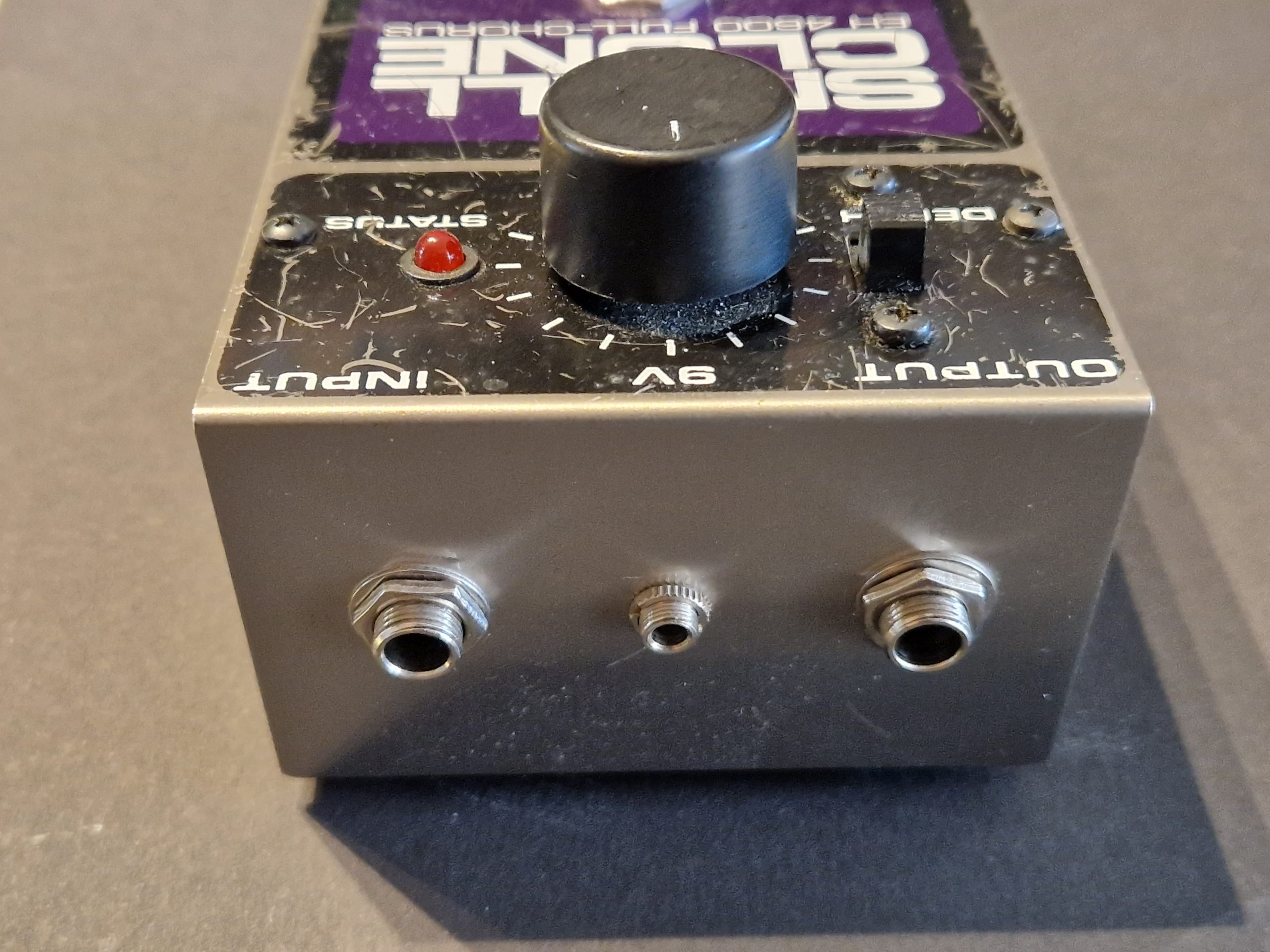 electro-harmonix Small Clone - Effects Pedals