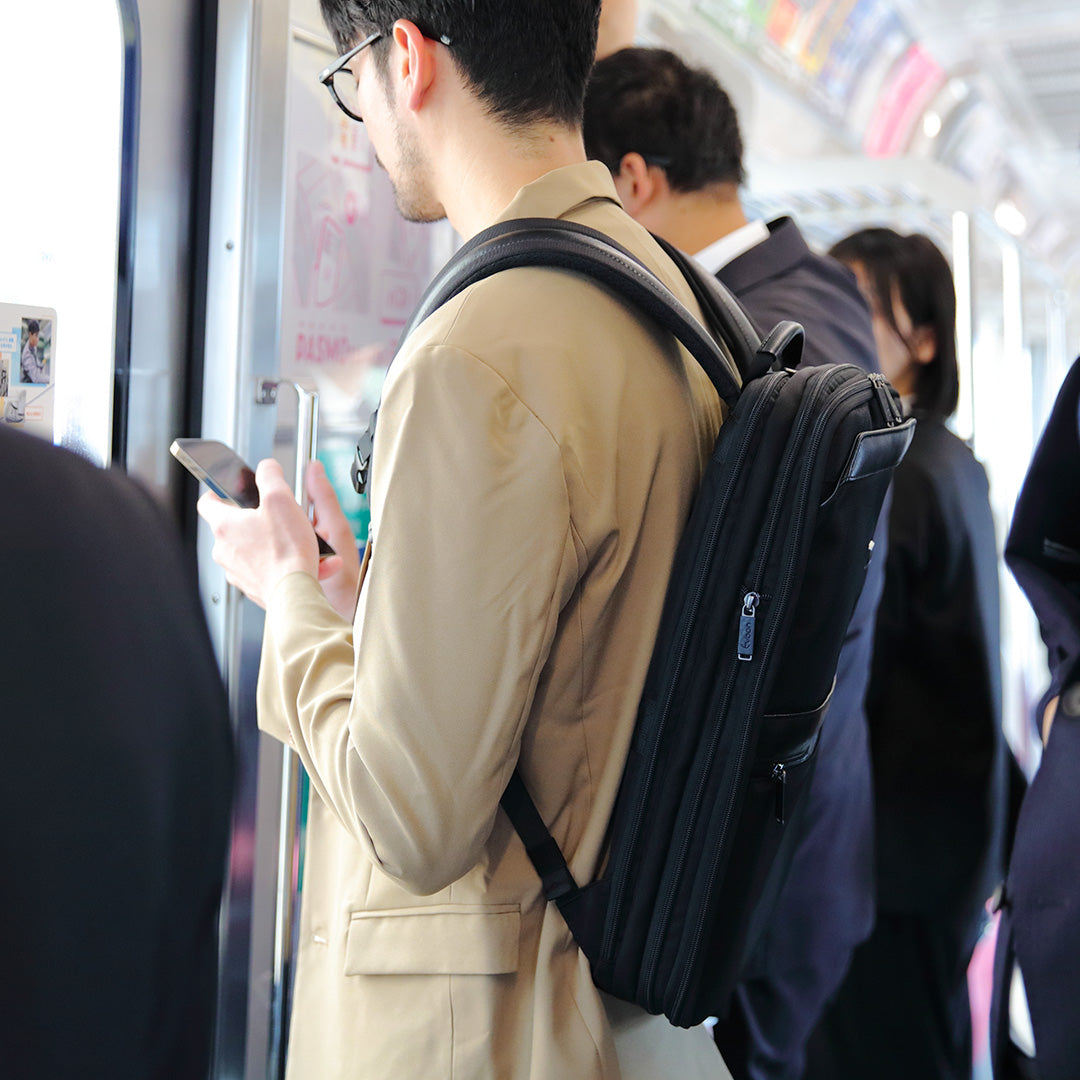 Evoon マルチビジネスリュックSlim X・容量15L～拡張時22L【3営業日