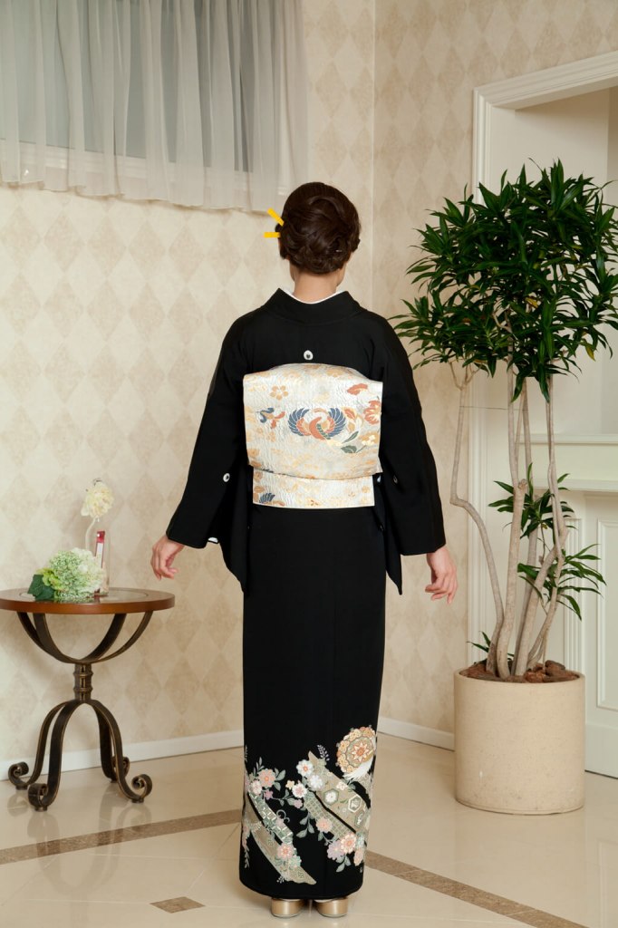 SOMM046｜黒留袖(京友禅八重桜)11号（M）｜留袖レンタル 和匠