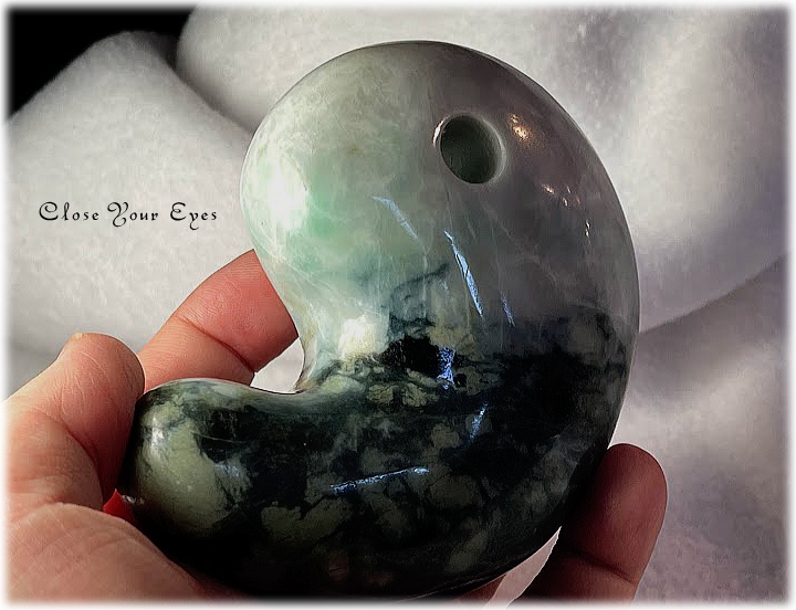 天然石パワーストーン レアな石達 家宝 純日本糸魚川産 本翡翠 特大