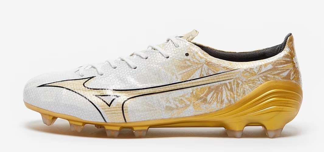 Maya Yoshida Football Boots