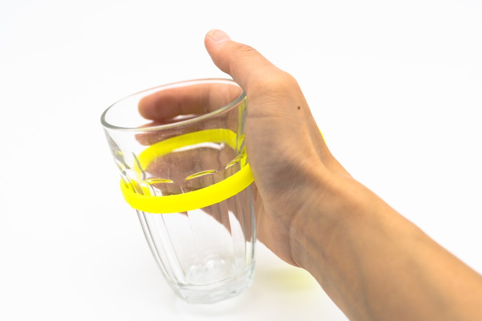 グラスホルダー - GLASS HOLDER | ファブラボ品川 - FabLab Shinagawa