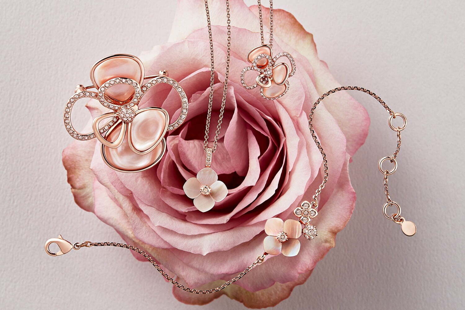 ヴァンドームブティック24年春アクセサリー、