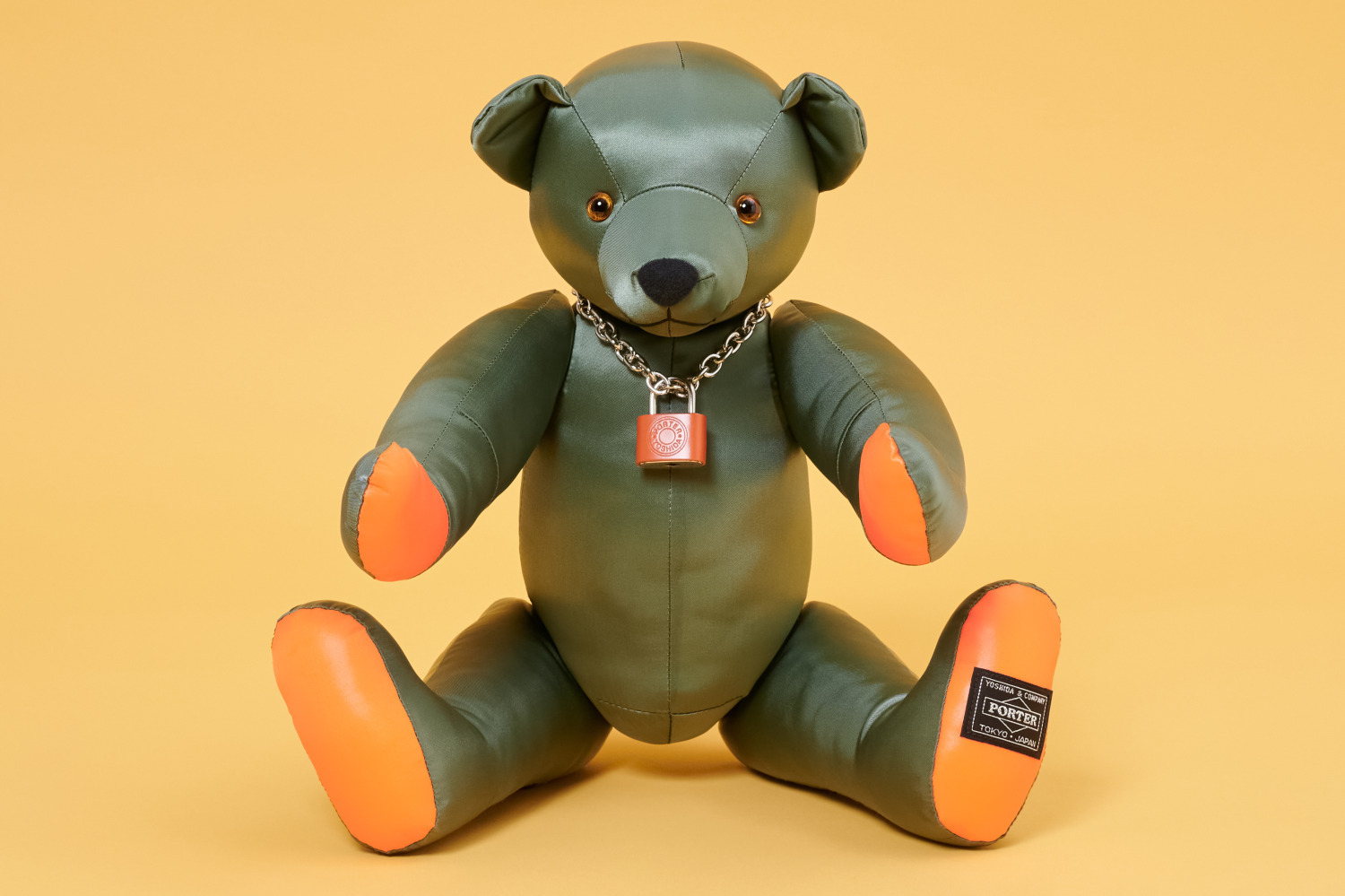 ポーターの24年グリズリーベア「タンカー」セージグリーン素材＆希少な