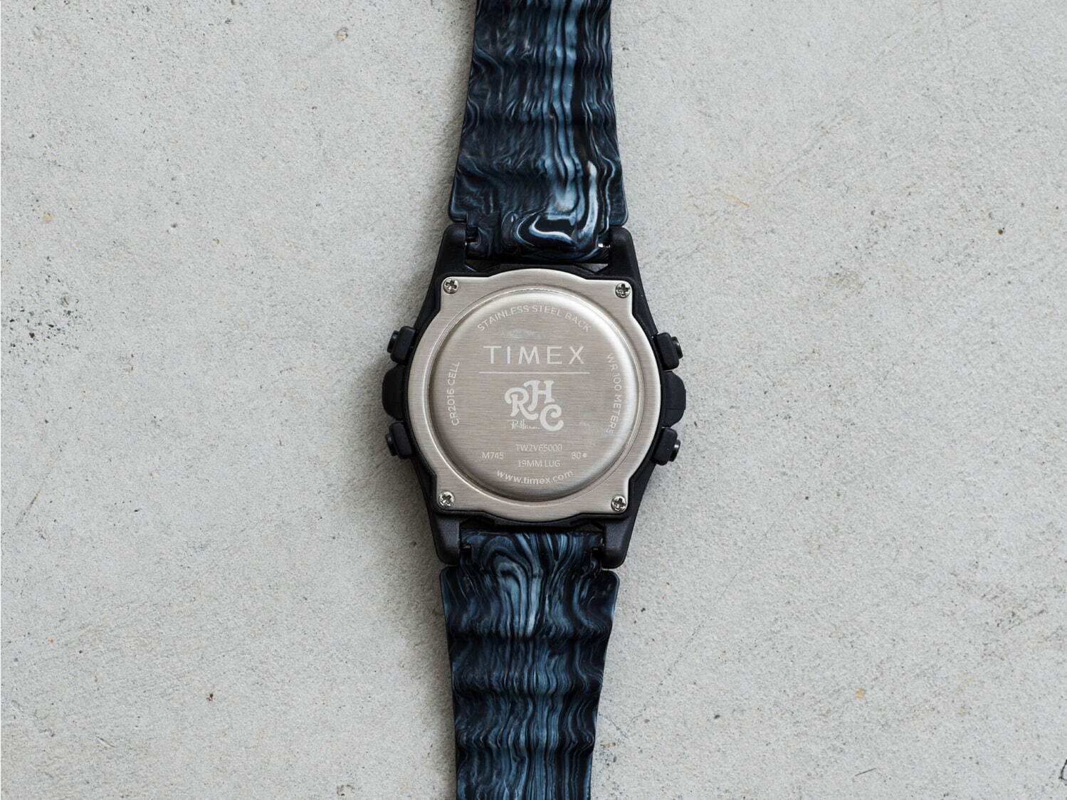 タイメックスのRHC ロンハーマン限定腕時計「アトランティス