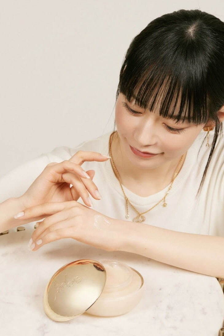 ディオール「ジャドール」白い花々の柔らかな香りに誘われた、新ボディ