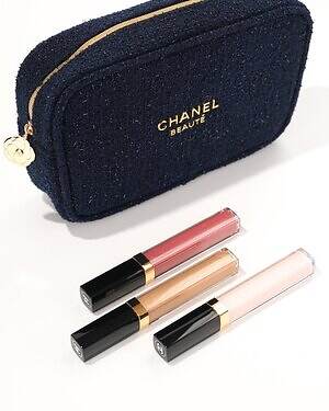 シャネル2025年クリスマスコフレ「カメリアチャーム」ポーチ付きメイク