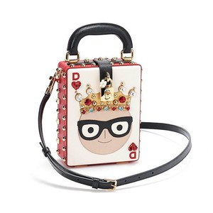 ドルチェ＆ガッバーナ”ドアベル＆トランプ”モチーフの17年秋冬バッグ