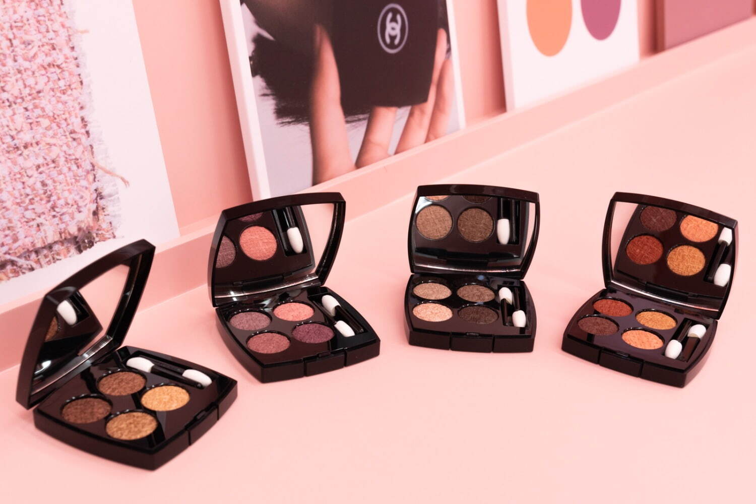 シャネル ビューティ ハウスに“架空の出版社”が出現、「ツイード