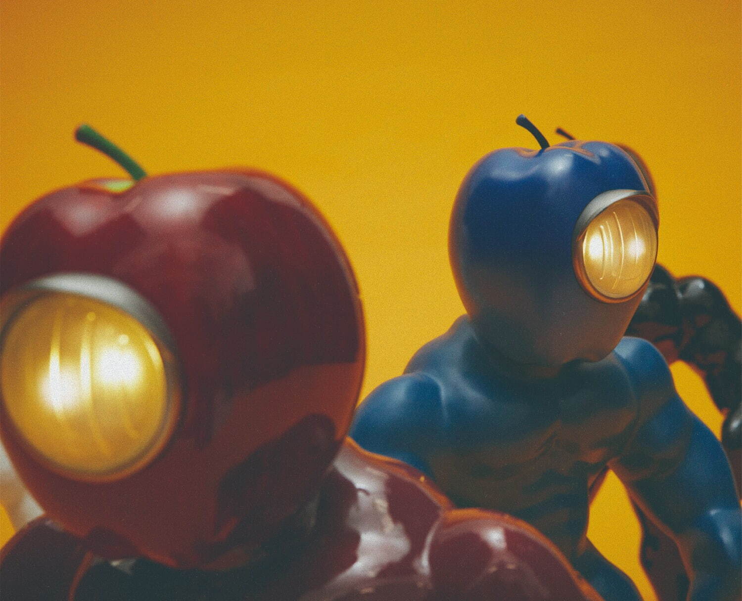 アンダーカバー×マグマ、アイコン「ギラップルライト」の限定