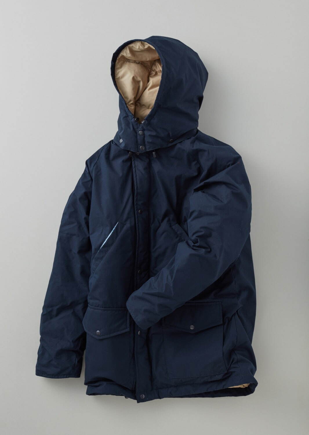 ピーエイチデザイン×フィルメランジェ“最高級ダウン”アウター、風合い