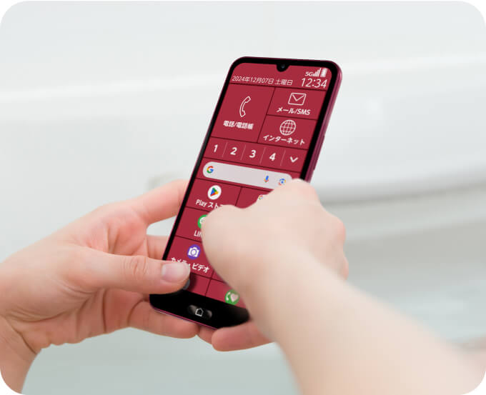 らくらくスマートフォン a：製品紹介 | FCNT合同会社