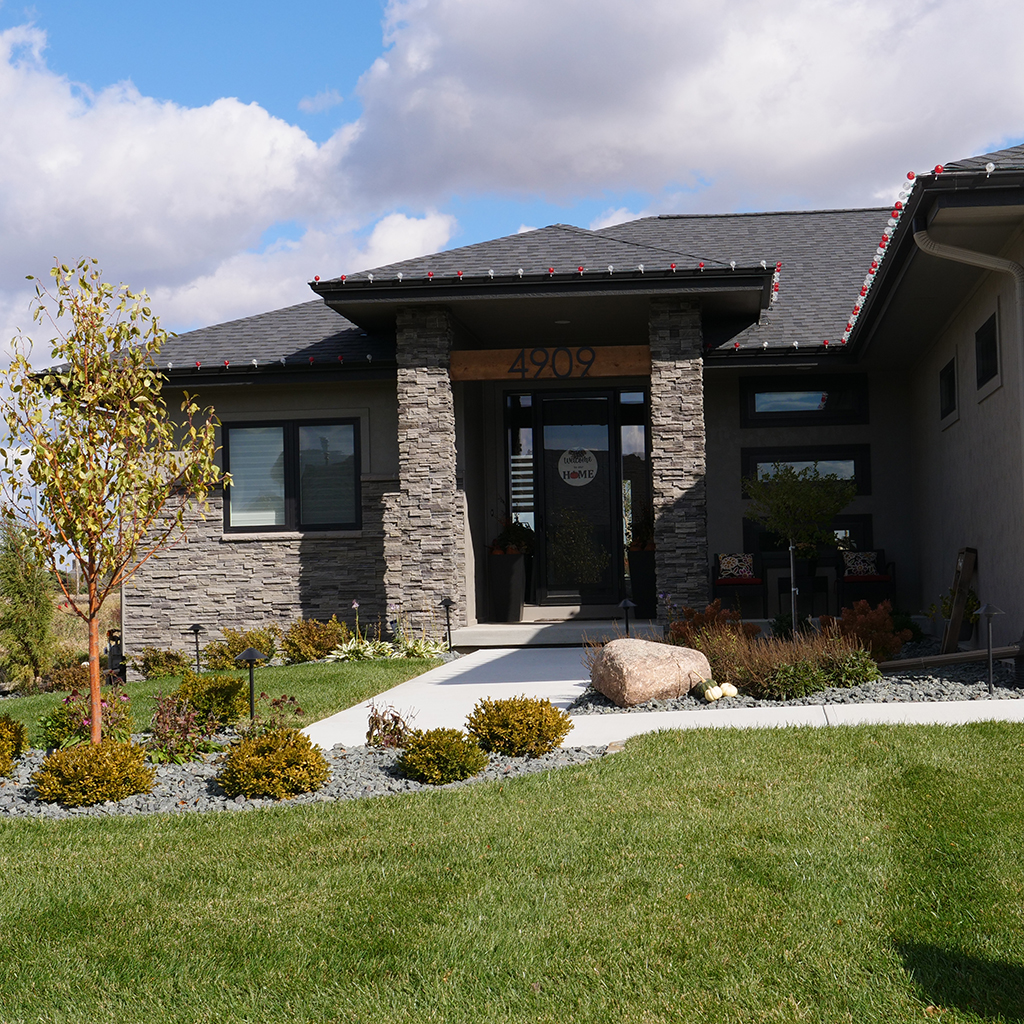 Cultured Stone Black Mountain Pro-Fit Alpine Ledgestone